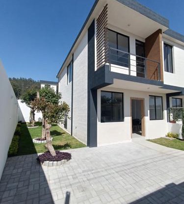 Casa excelente (Llano Chico)