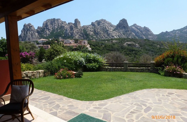 Casa Fiorella Red Trilo: maison calme et panoramique, près du centre du village.