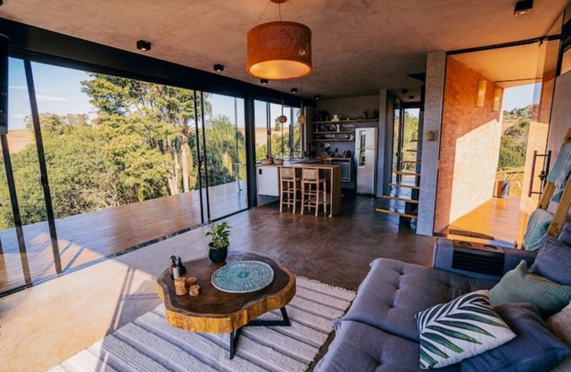 Casa Floresta / Refuge with incredible views near São Paulo