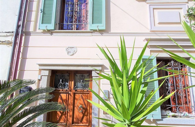 ☆ CASA NELL'ELBA ☆ Maison historique à Marina Di Campo, dans l'ancien centre-ville.