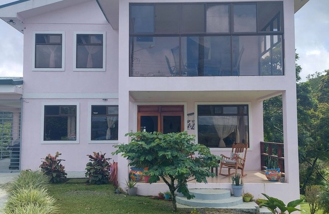 Casa Isabelita - WIFI, AC, vue sur le lac, oiseaux et singes