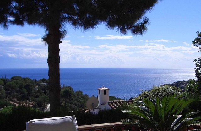 Kerstin Bruns. Casa Karen 2 avec de belles vues sur la mer