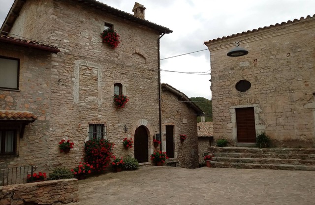 CASA LA TORRE dans le petit village ombrien de Macerino