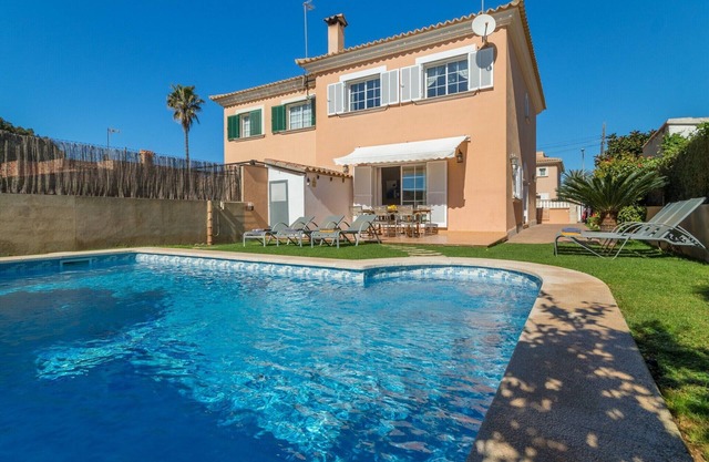 Villa moderne avec piscine