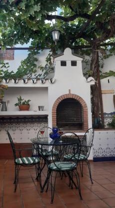 Casa Luciíta: Agradable con chimenea, patio y BBQ.