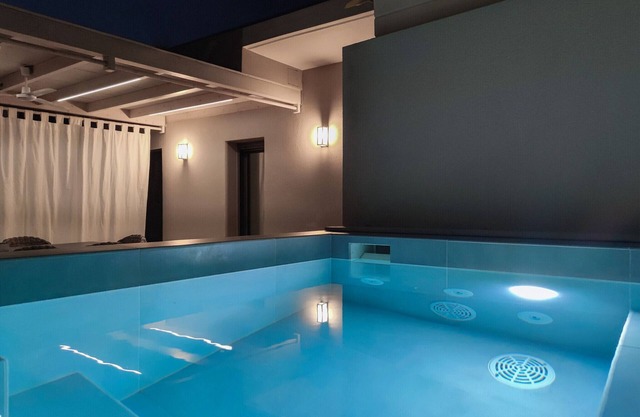 Modern Luxury Apartment,Full Facilities
