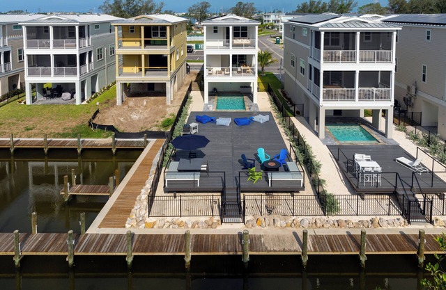 ⚓CASA NICA! Luxury Private Pool Home with dock on a saltwater canal!⚓