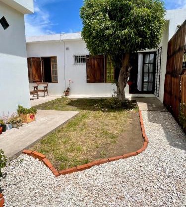 Casa parrilla patio estacionamiento