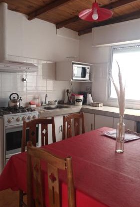 Casa Privada 2 habitaciones, amueblada Centro Necochea