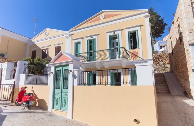 Casa Rinio - Manoir traditionnel Symi