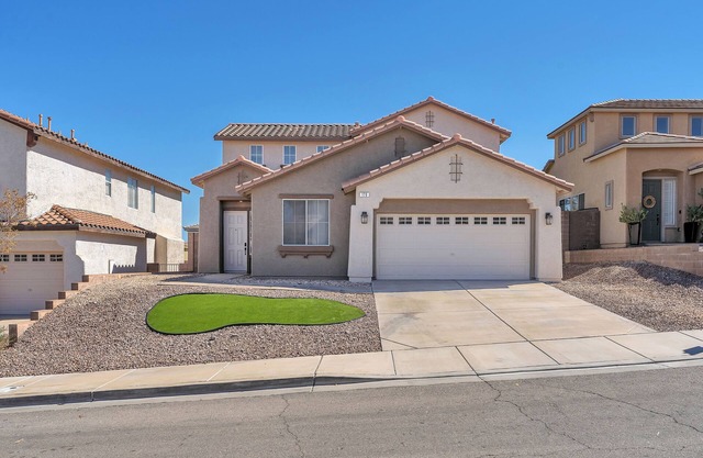 Casa Rocky Star 3-bedroom 3 bath house w/AC in Henderson