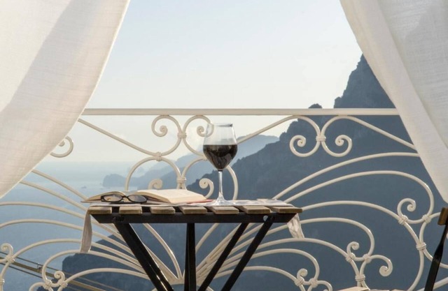Casa Romelide, villa avec vue imprenable sur la côte amalfitaine