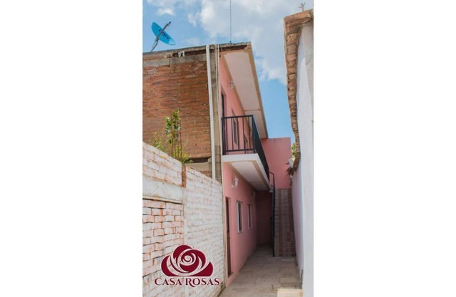 Casa Rosas-B (Apartamento #2)
