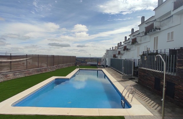 Casa Rural con Chimenea en Dormitorio, y Sala de Juegos. Con Piscina en Verano!!