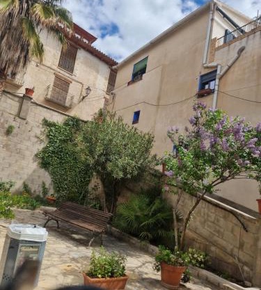 Casa rural en un pueblo de Matarraña, Teruel Aragón