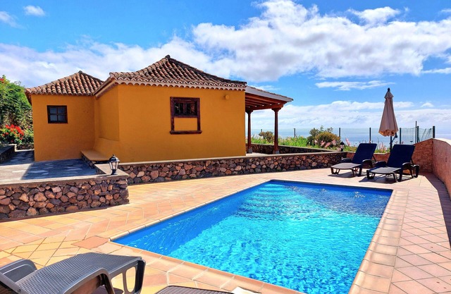 Casa Rural Lina, idéal pour profiter de la plage de Nogales ou Cubo de La Gal