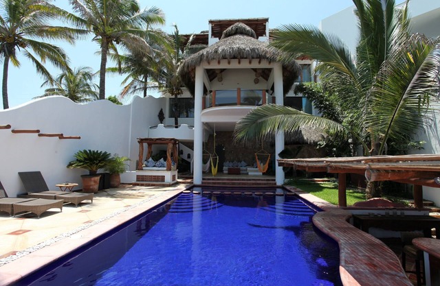 CASA SUSPIRO: Villa de luxe sur la plage de sable blanc avec personnel