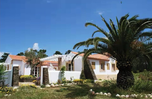 Casa Swagatam, Pearl at the Atlantic coast. Family and pet friendly.