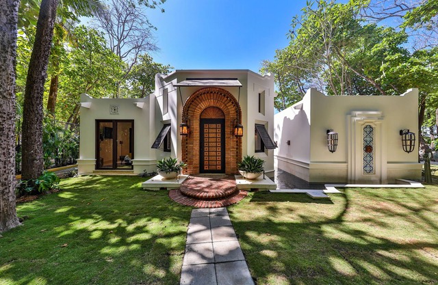 Casa Teresa Ocean Front Luxury