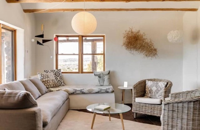 Casa Tocaya: Adobe Gem in O'Keeffe country!