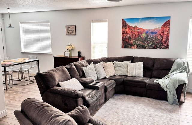 Casa Uva beautiful family retreat with a pool near to everything you need.