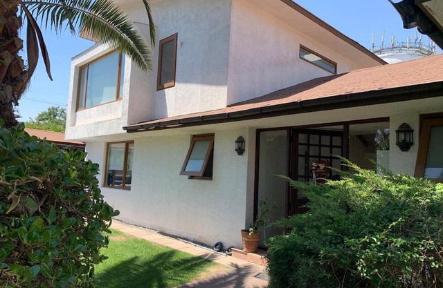 Casa Vitacura 12p pool snow shopping clinicas 5 dorm - 8 camas