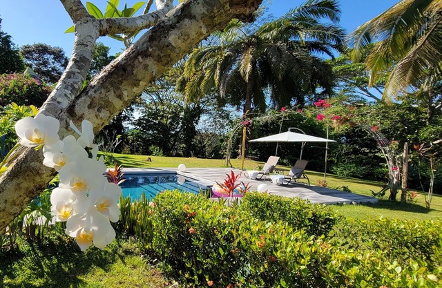 Belle villa au sommet d'une colline entre Playa Zancudo et Playa Pavones