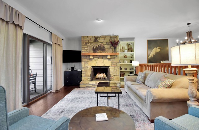 CASCADES 2: 2 BR / 2 BA Condo 2 chambres à Blowing Rock, pour 6 personnes