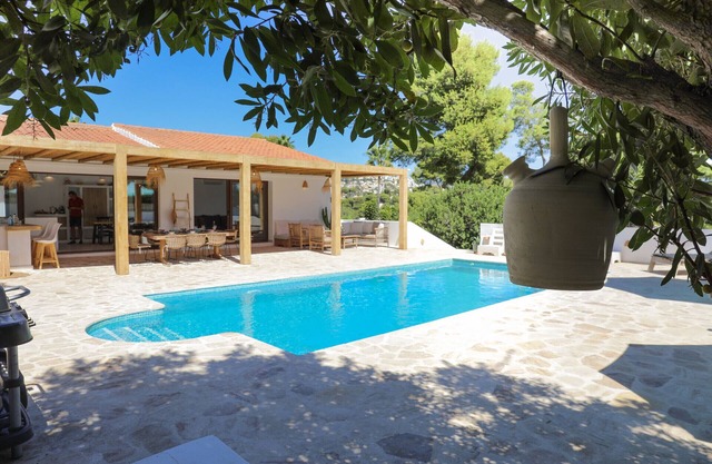Casita Travel | Villa Josa | Modern Villa in Moraira near town and beach