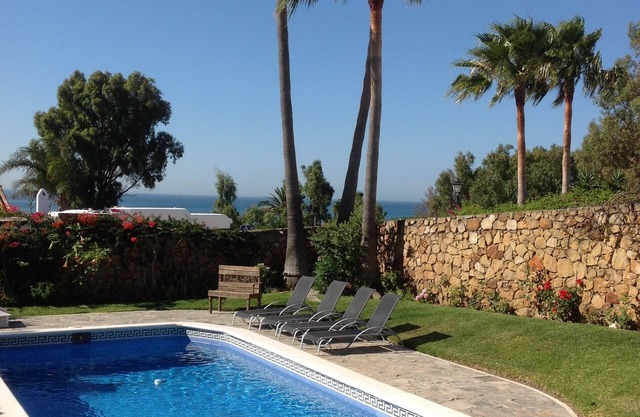 Casita avec piscine et vue sur la mer près de Sotogrande / Duquesa
