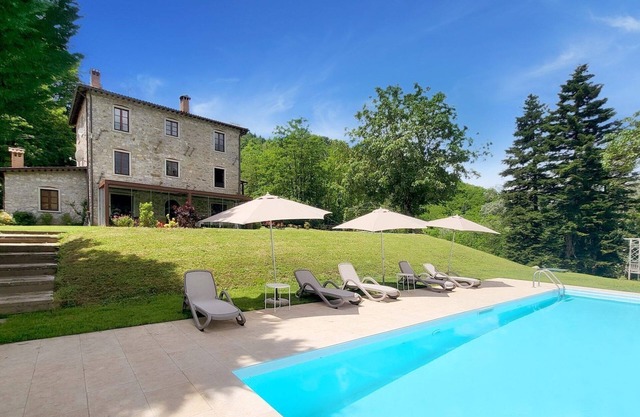 Filicaia - Maison de campagne, grande piscine privée. WIFI. Marchez vers la rivière.