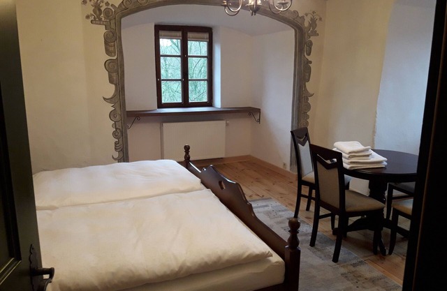 Castle Apartment 5 - A Place in the Green