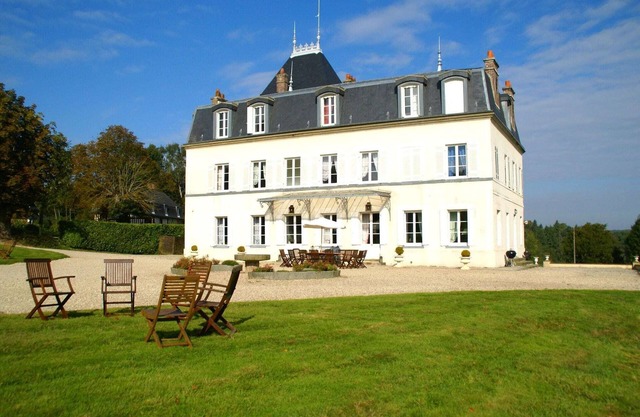 Château avec parc à Asnières