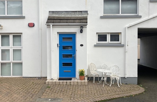 Chaussée Cottage Portrush. Un charmant chalet de miaulement au centre du village