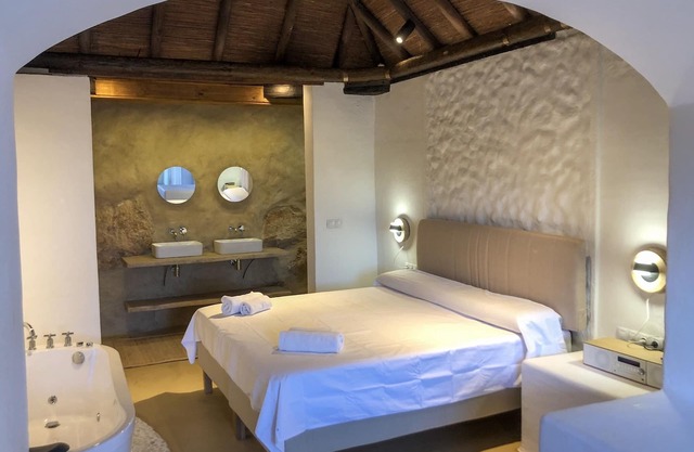 Cave House El Naranjo Rocabella Private Pool
