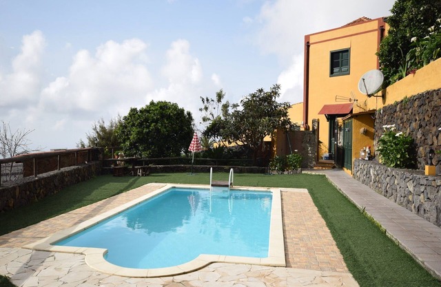 Chalet confortable avec piscine à Orotava