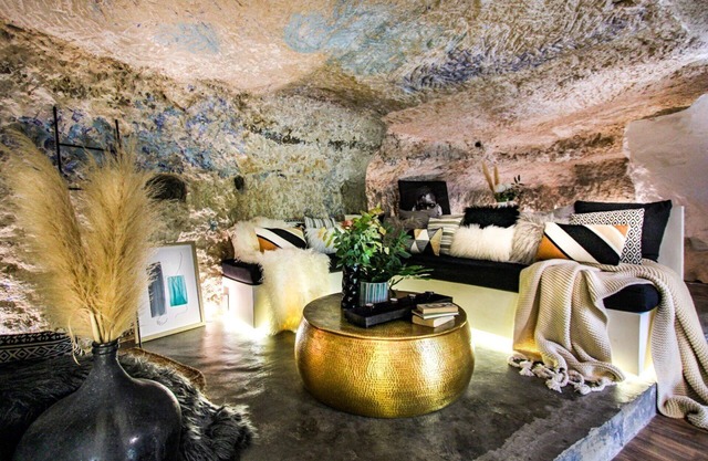 Cave Villa GROTTA (Hotel cueva Lomas de Ruvira)