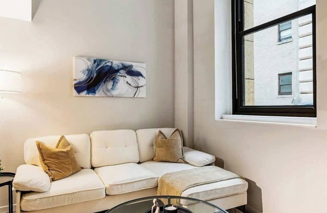 CBD/OTR Pool,Gym, Free Parking, 5 Mins to Stadiums
