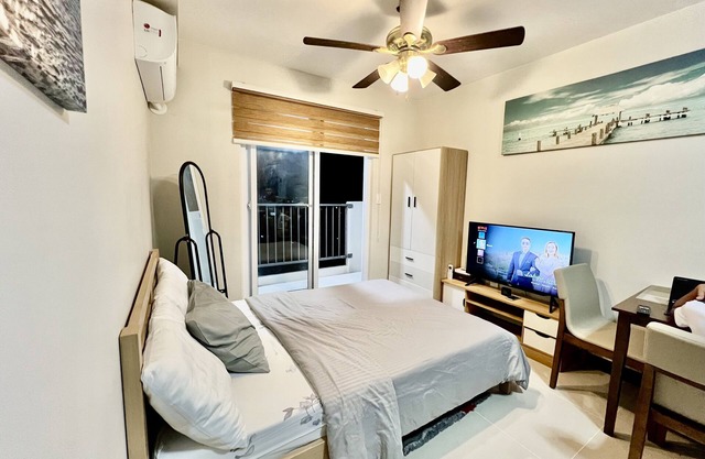 Cebu Seaview Condo near Mactan Airport