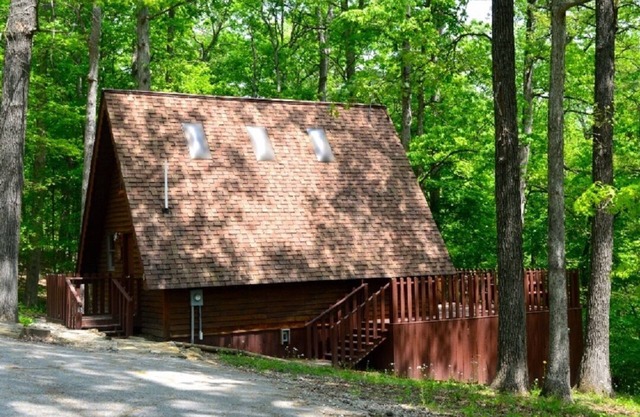 Cedar A Frame Chalet cabine 6 avec HOT TUB sur le lac Patoka So. Indiana