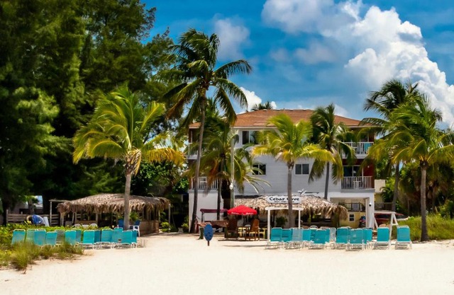 Cedar Cove Resort & Cottages