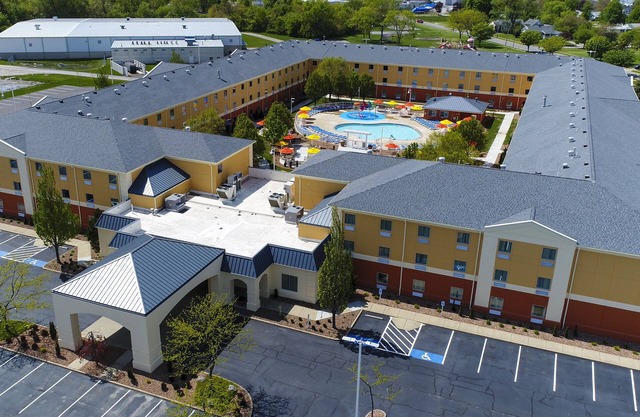Cedar Point's Express Hotel