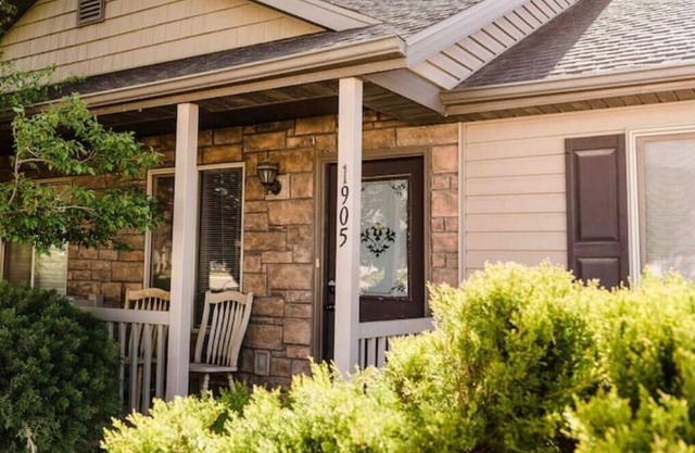 Cedar Retreat: 2 Bedroom Residential Home