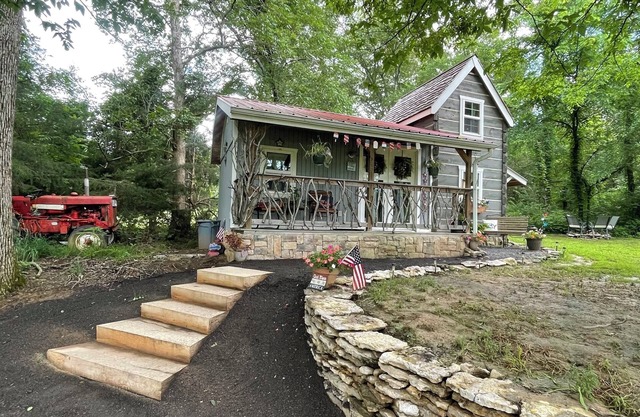Cabane Cedar Twig: Sereine, confortable et tranquille