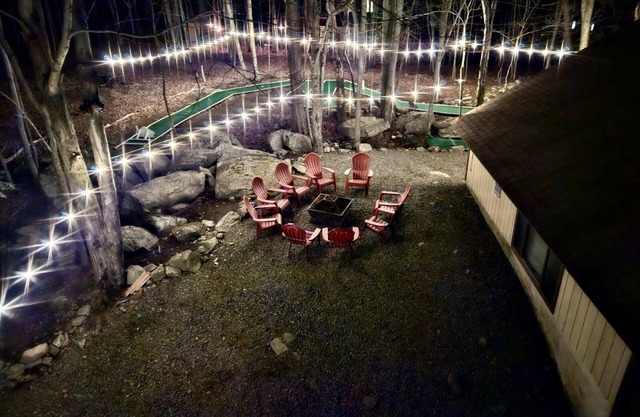Spring is here! Enjoy the fresh air at Willow’s Place! Kayaks, Canoes included!