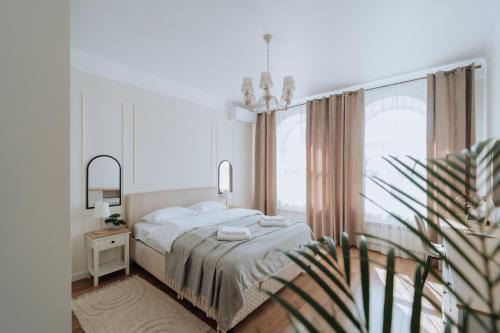 Central 2BR on Petru Movilă Walk to It All