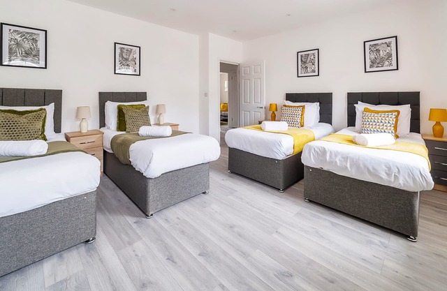 Modern 2 Bed 1 Bath Apt, Aldershot Town, WiFi