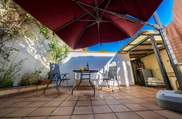 « Appartement Central à Grenade » avec Terrasse Partagée, Wi-Fi et Climatisation