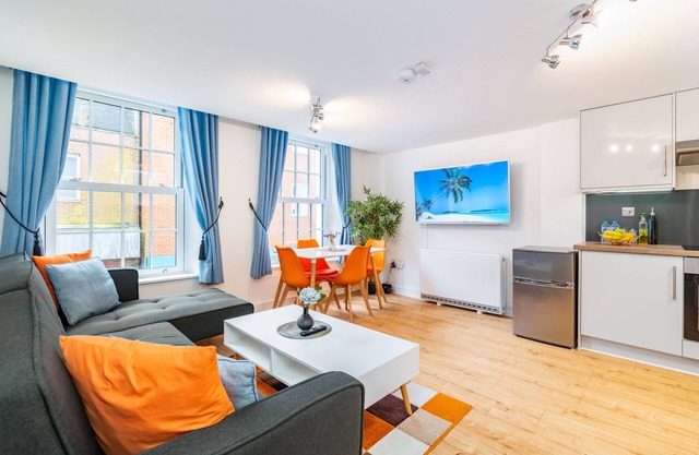 Appartement Central avec 55 '' Smart TV, Netflix, Amazon Prime TV, Super King Bed