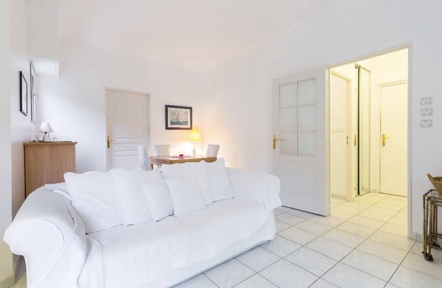 CENTRE CONTEMPORAIN LOVELY APT 1BDR BEACH PORT RESTAURANT SAINT JEAN CAP FERRAT
